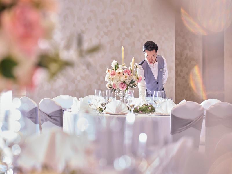 Holiday Inn Suites Vientiane By Ihg image