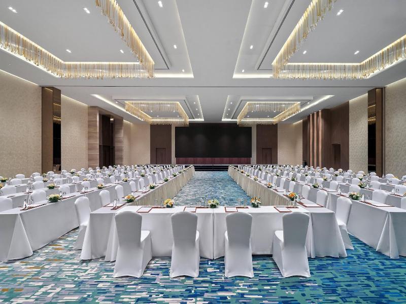 Holiday Inn Suites Vientiane By Ihg image