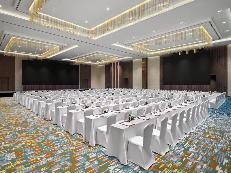 Holiday Inn Suites Vientiane By Ihg image