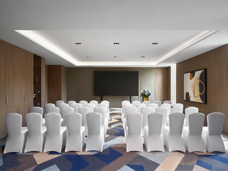 Holiday Inn Suites Vientiane By Ihg image