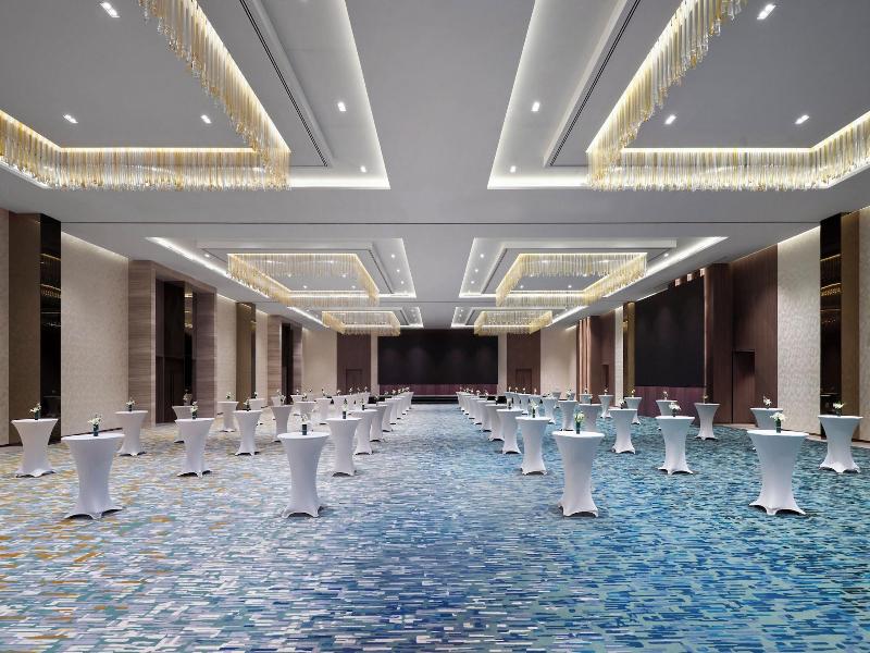 Holiday Inn Suites Vientiane By Ihg image