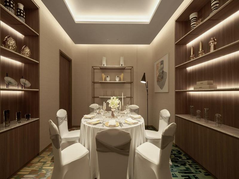 Holiday Inn Suites Vientiane By Ihg image