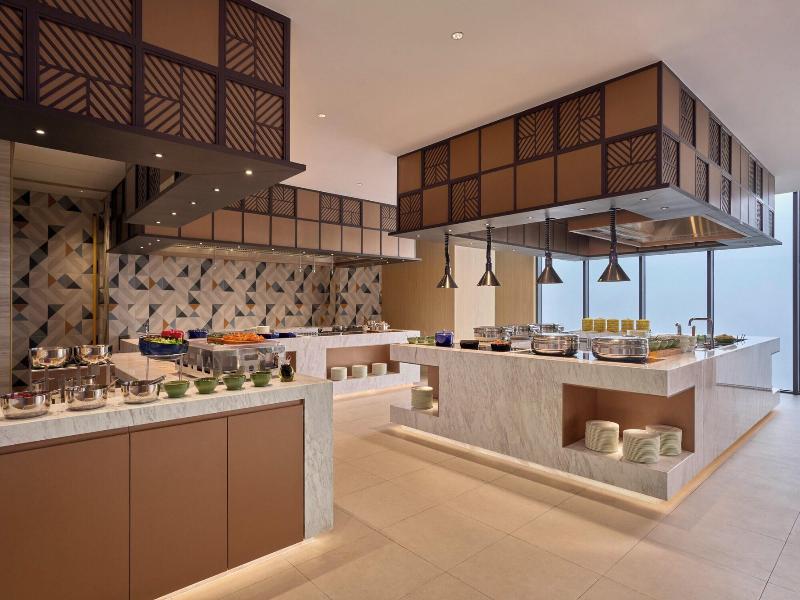 Holiday Inn Suites Vientiane By Ihg image