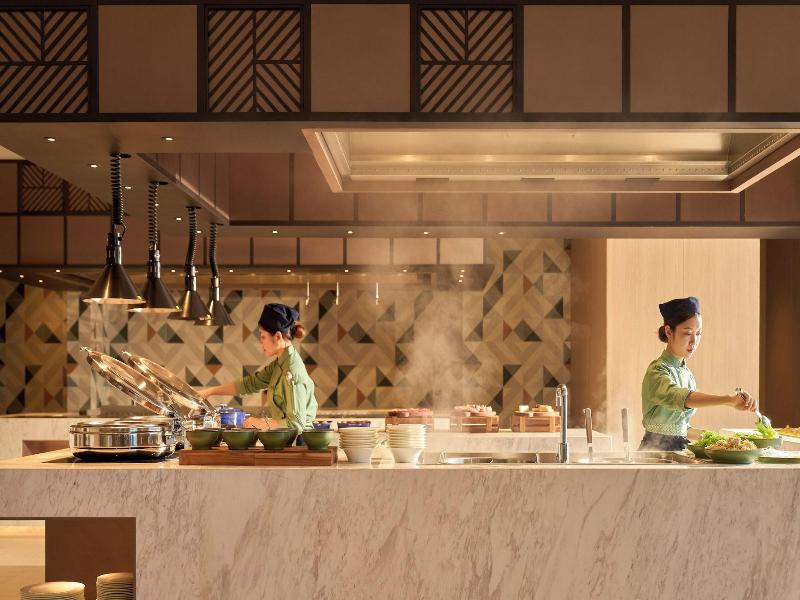 Holiday Inn Suites Vientiane By Ihg image