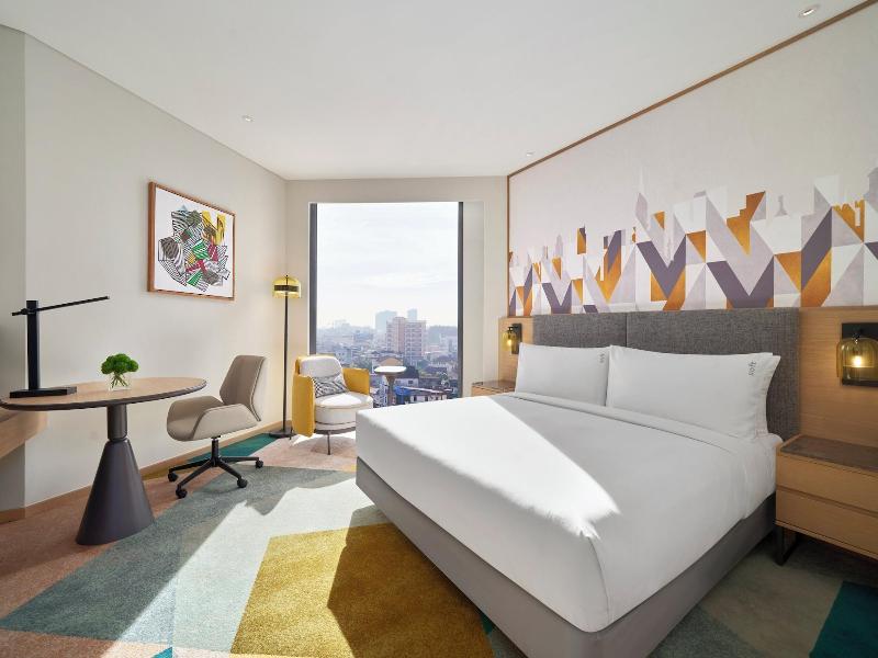 Holiday Inn Suites Vientiane By Ihg image