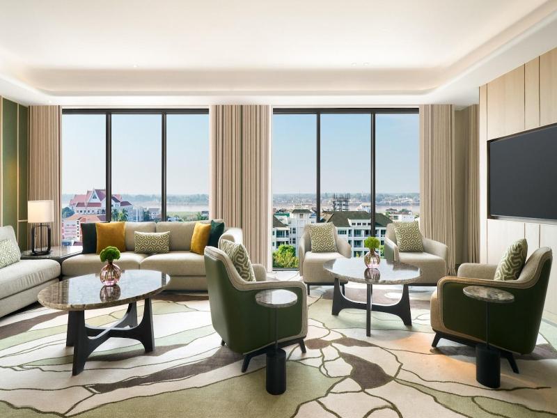 Holiday Inn Suites Vientiane By Ihg image
