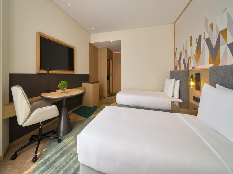 Holiday Inn Suites Vientiane By Ihg image