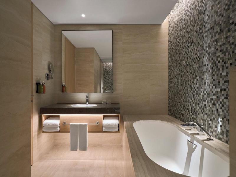 Holiday Inn Suites Vientiane By Ihg image