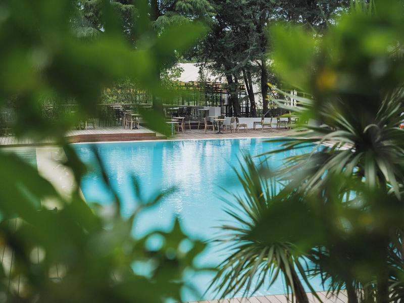 Setclub Hotel Spa image