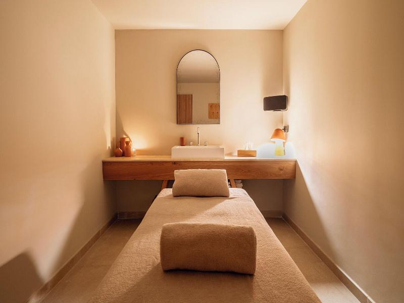 Setclub Hotel Spa image