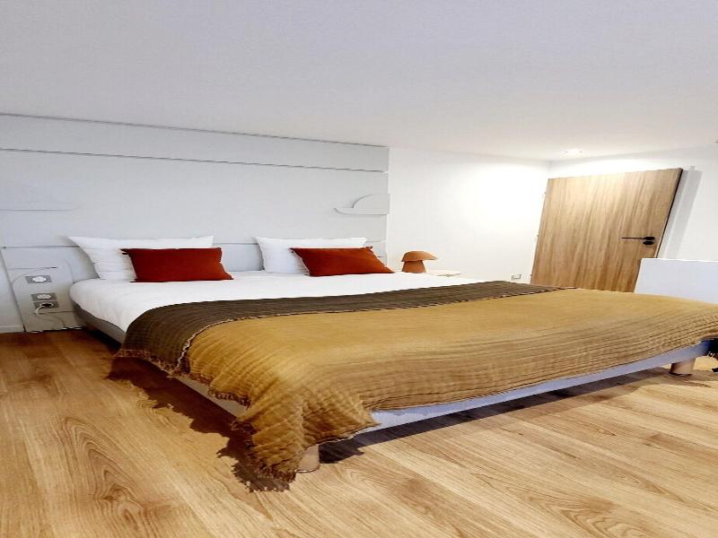 Setclub Hotel Spa image