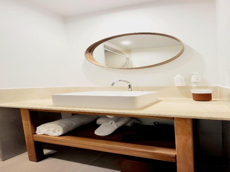 Setclub Hotel Spa image