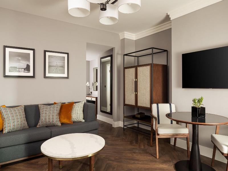 The Parkgate Hotel image
