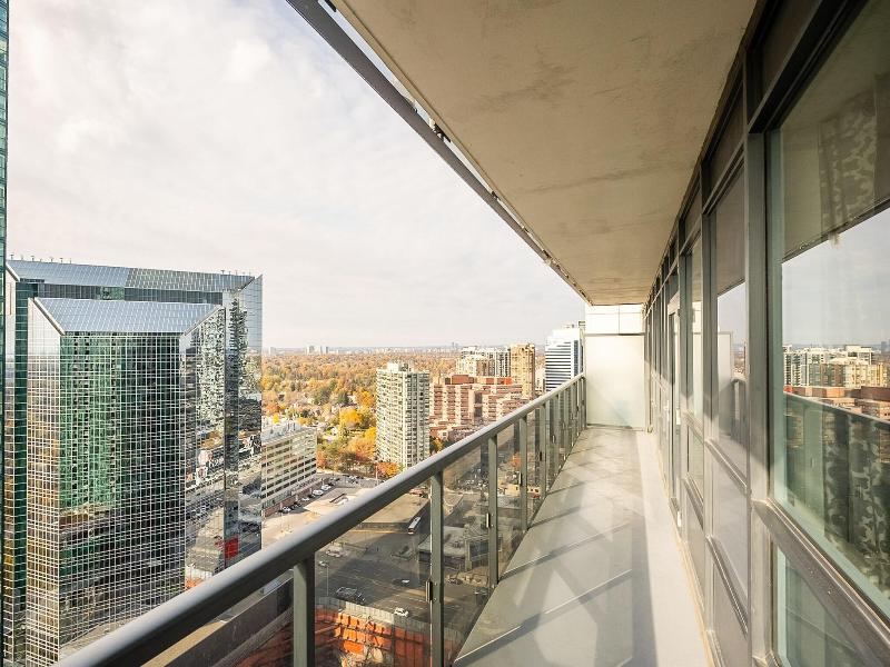 Modern Apartments In North York