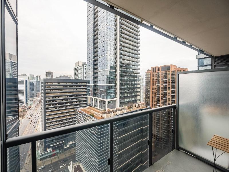 Modern Apartments In North York