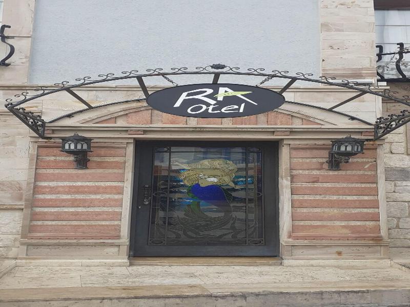 Ra Otel