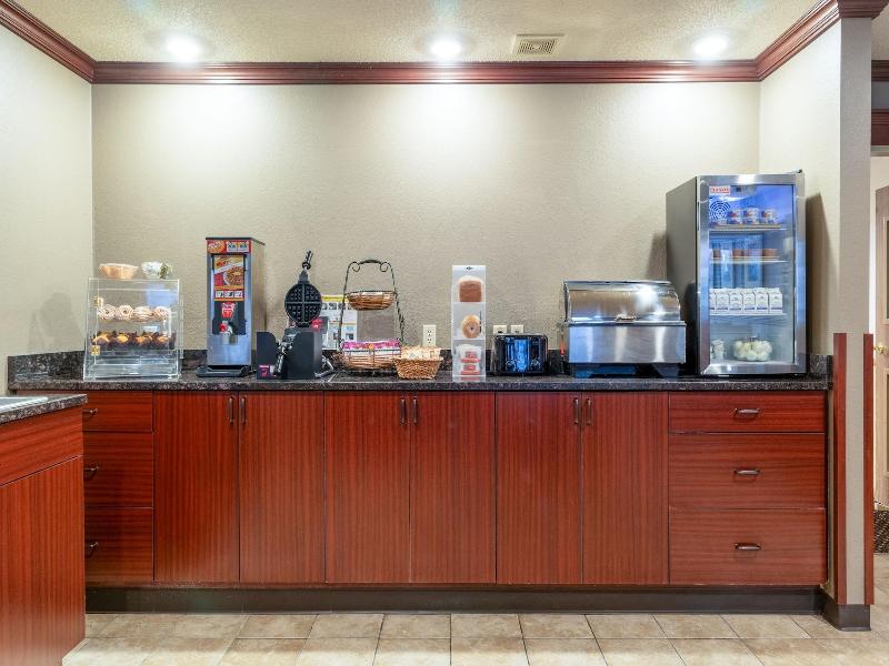 Norland Inn And Suites Roseau