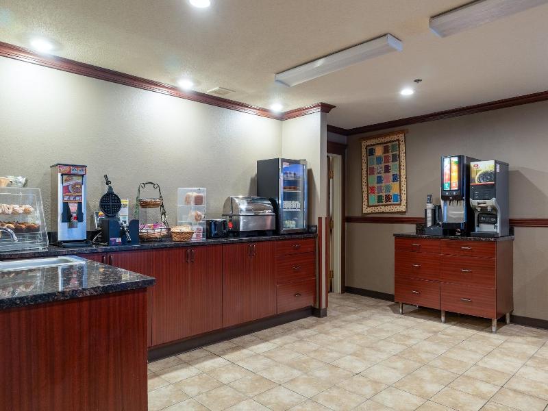 Norland Inn And Suites Roseau