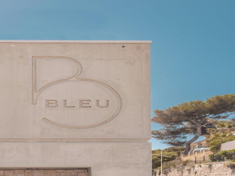 Bleu Hotel Spa image