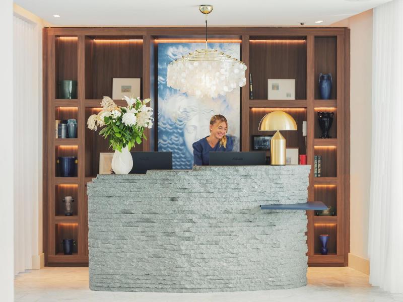 Bleu Hotel Spa image