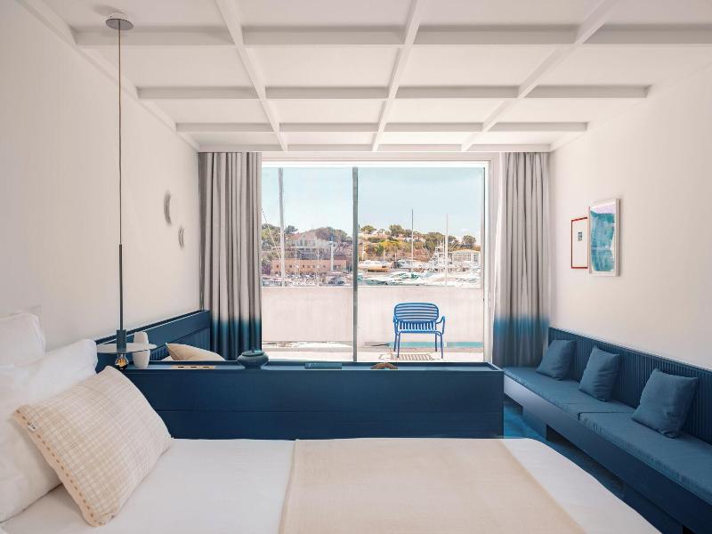 Bleu Hotel Spa image