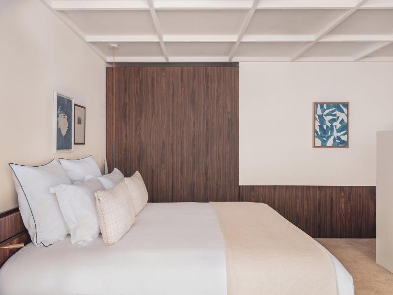 Bleu Hotel Spa image