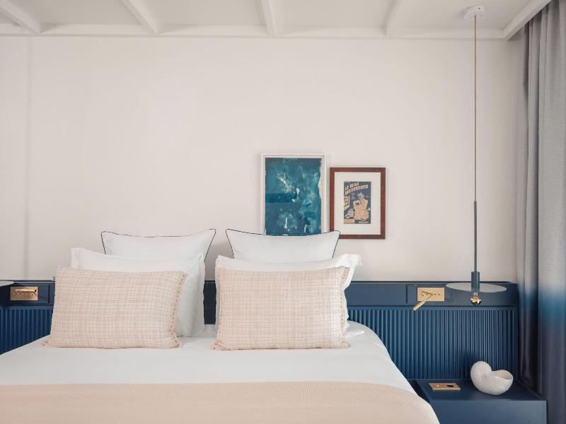 Bleu Hotel Spa image