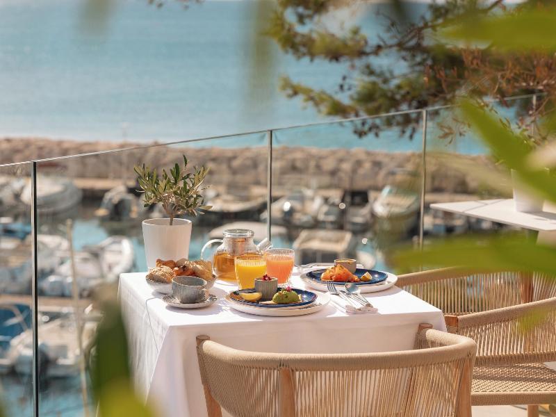 Bleu Hotel Spa image