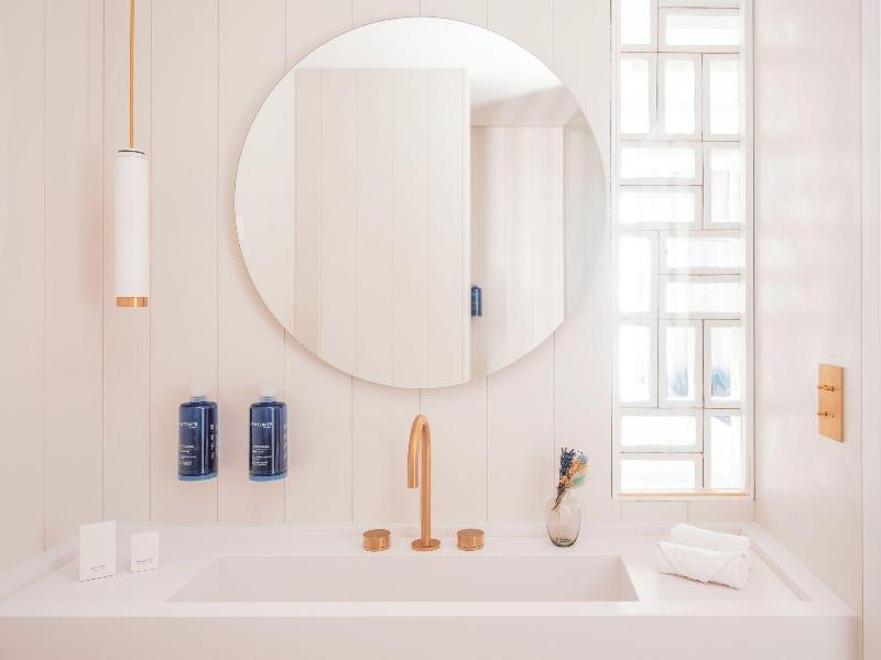 Bleu Hotel Spa image