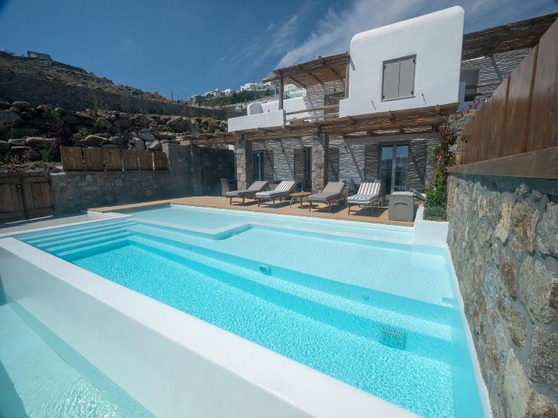 Amaris Mykonian Residence