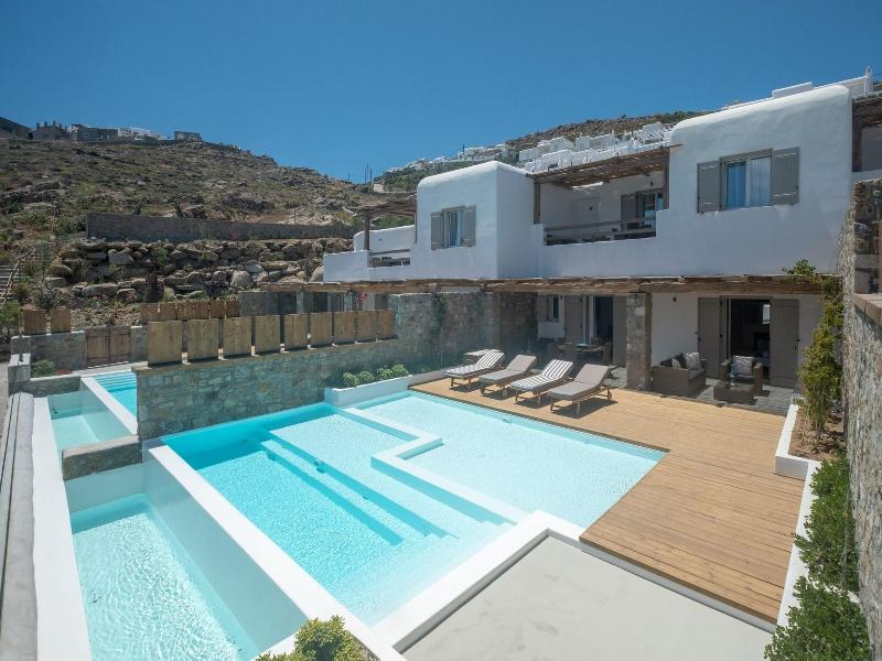 Amaris Mykonian Residence
