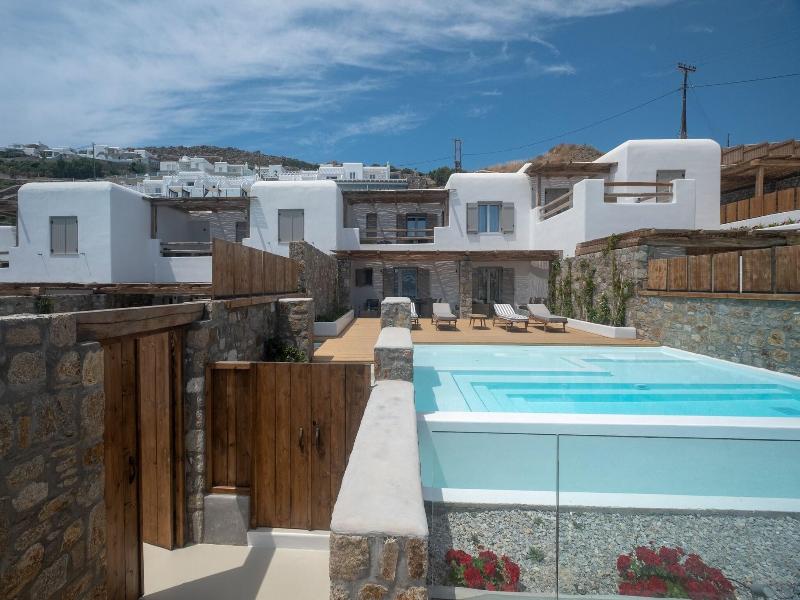 Amaris Mykonian Residence