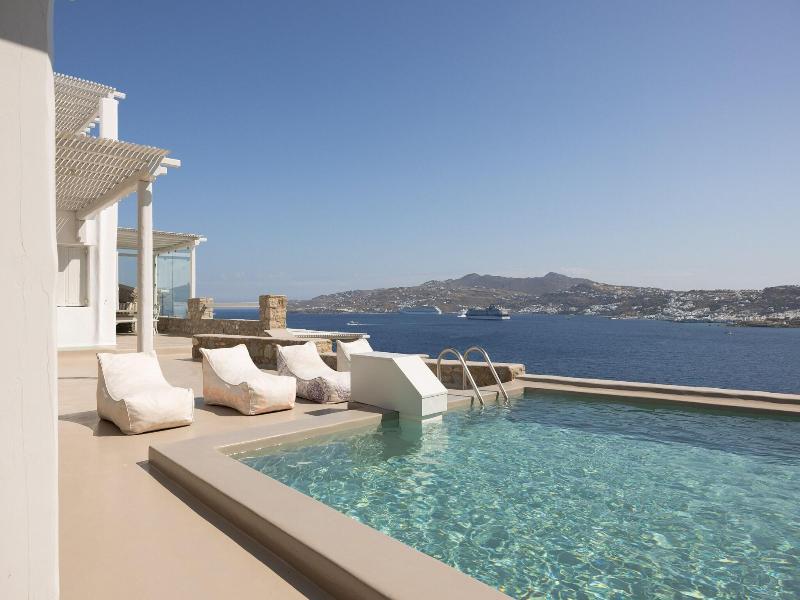 Amaris Mykonian Residence