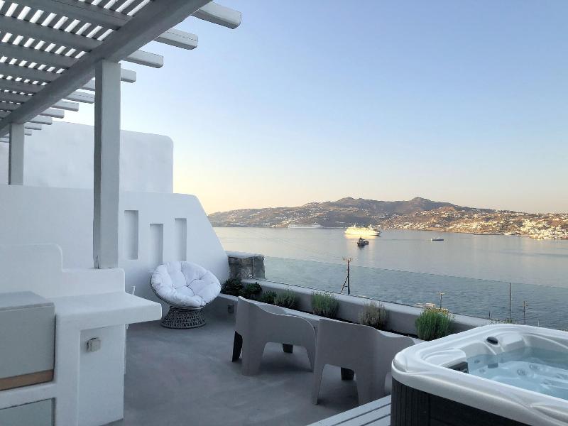 Amaris Mykonian Residence
