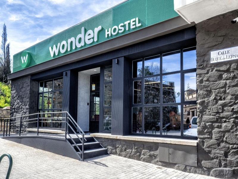 Wonder Hostel image
