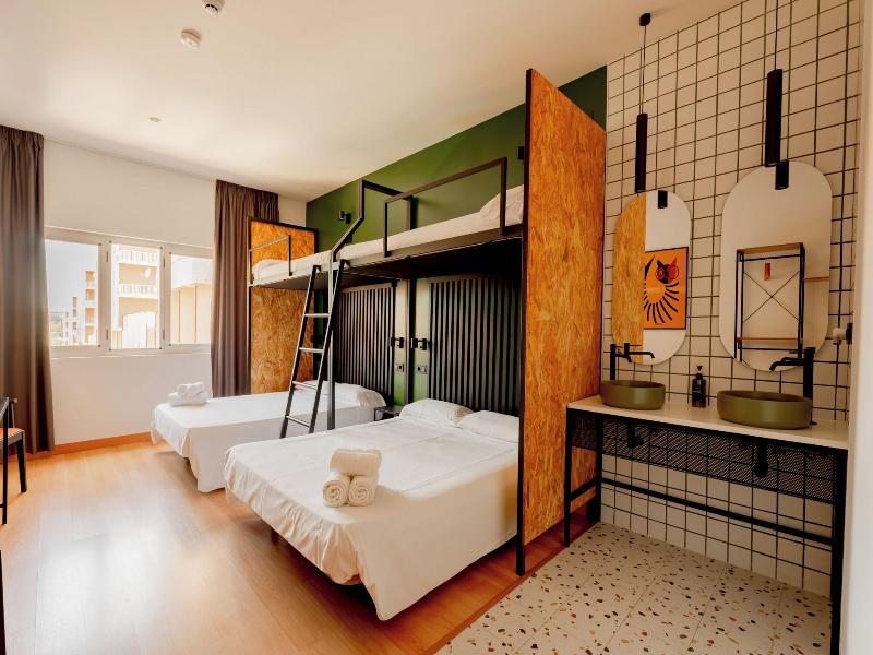 Wonder Hostel image