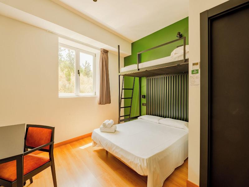 Wonder Hostel image