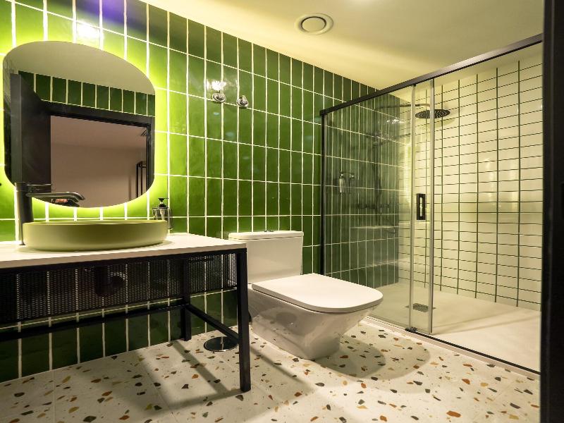 Wonder Hostel image