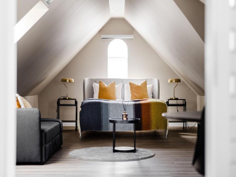 Oddsson Downtown Hotel image