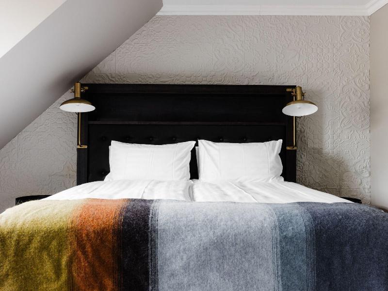 Oddsson Downtown Hotel image