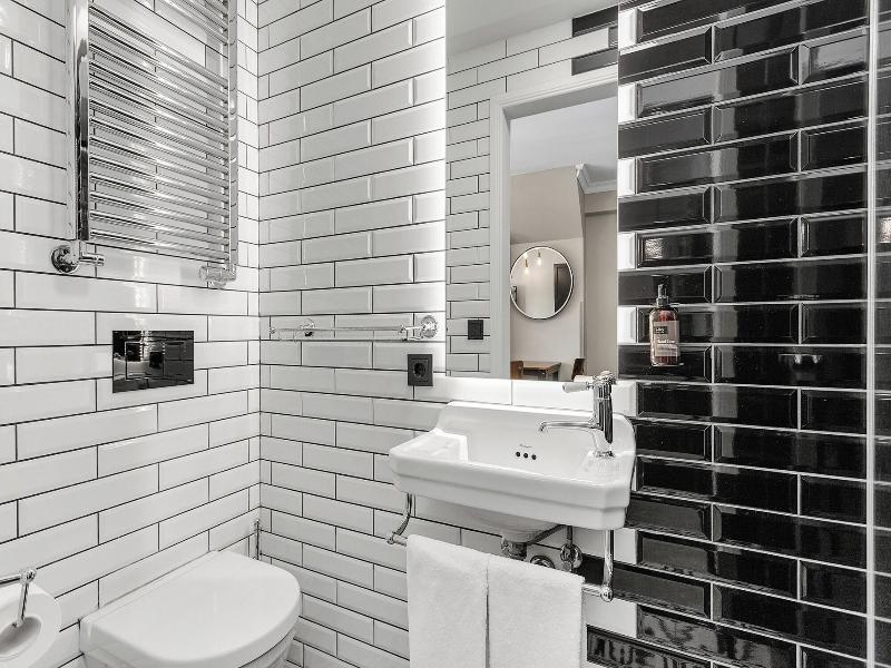 Oddsson Downtown Hotel image