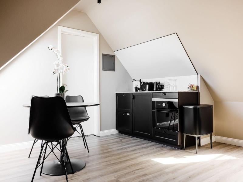 Oddsson Downtown Hotel image