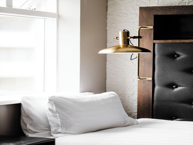 Oddsson Downtown Hotel image