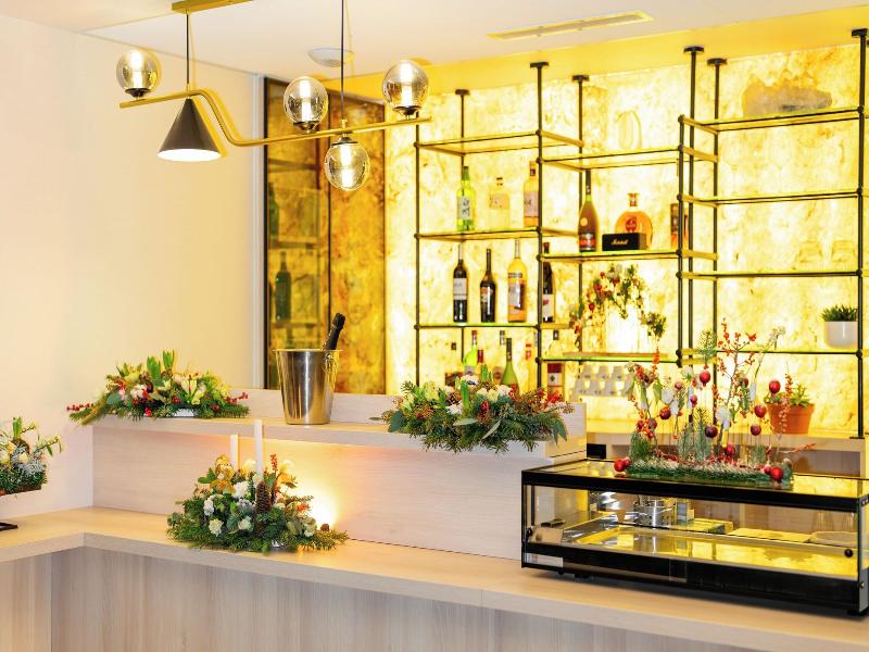 Green Park Hotel Paris image
