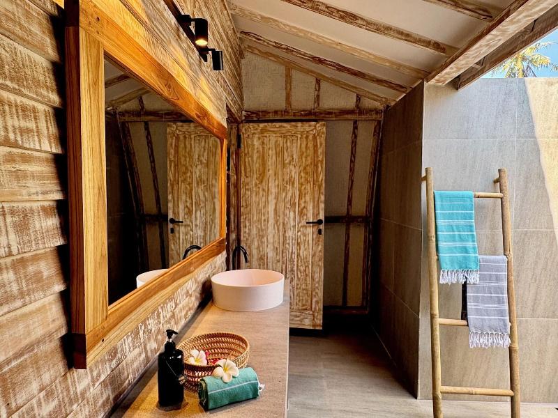 Gili Meno Escape Adults Only image