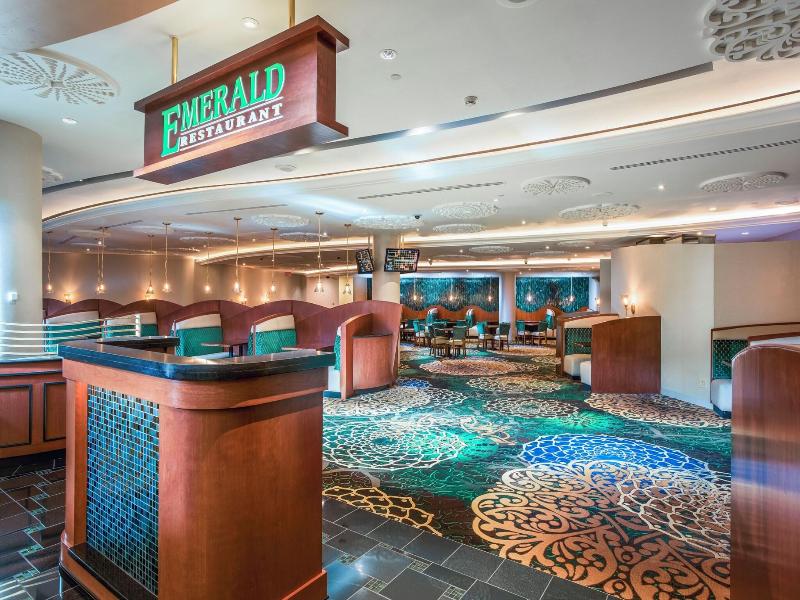 The Tower At Turning Stone Resort Casino