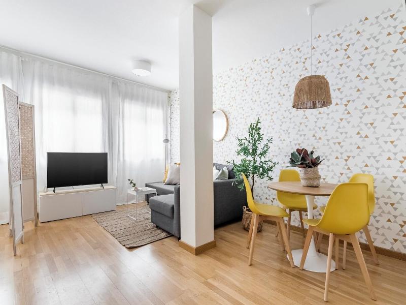 Go Madrid Apartments By Olala Homes image