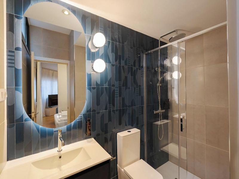 Go Madrid Apartments By Olala Homes image