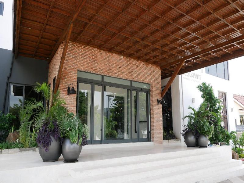 Brickspoint Boutique Aparthotel Asokoro image
