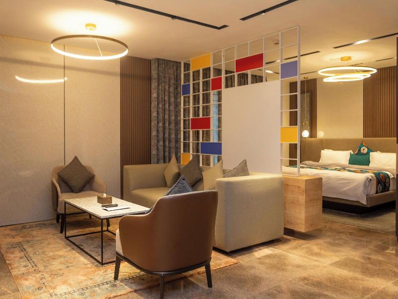 Brickspoint Boutique Aparthotel Asokoro image